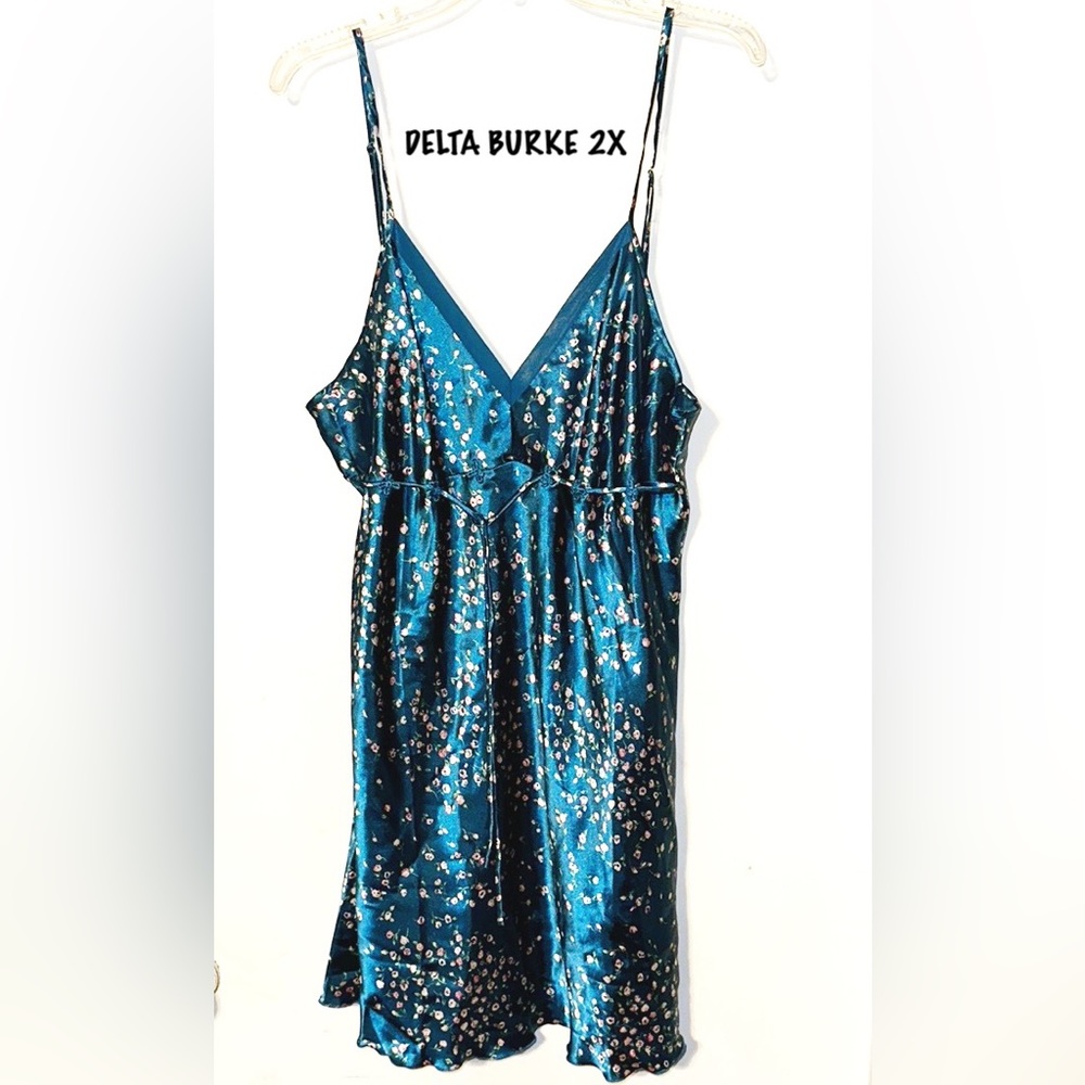 Delta Burke Satin Feel Floral Sexy Gown NWOT SZ 2X